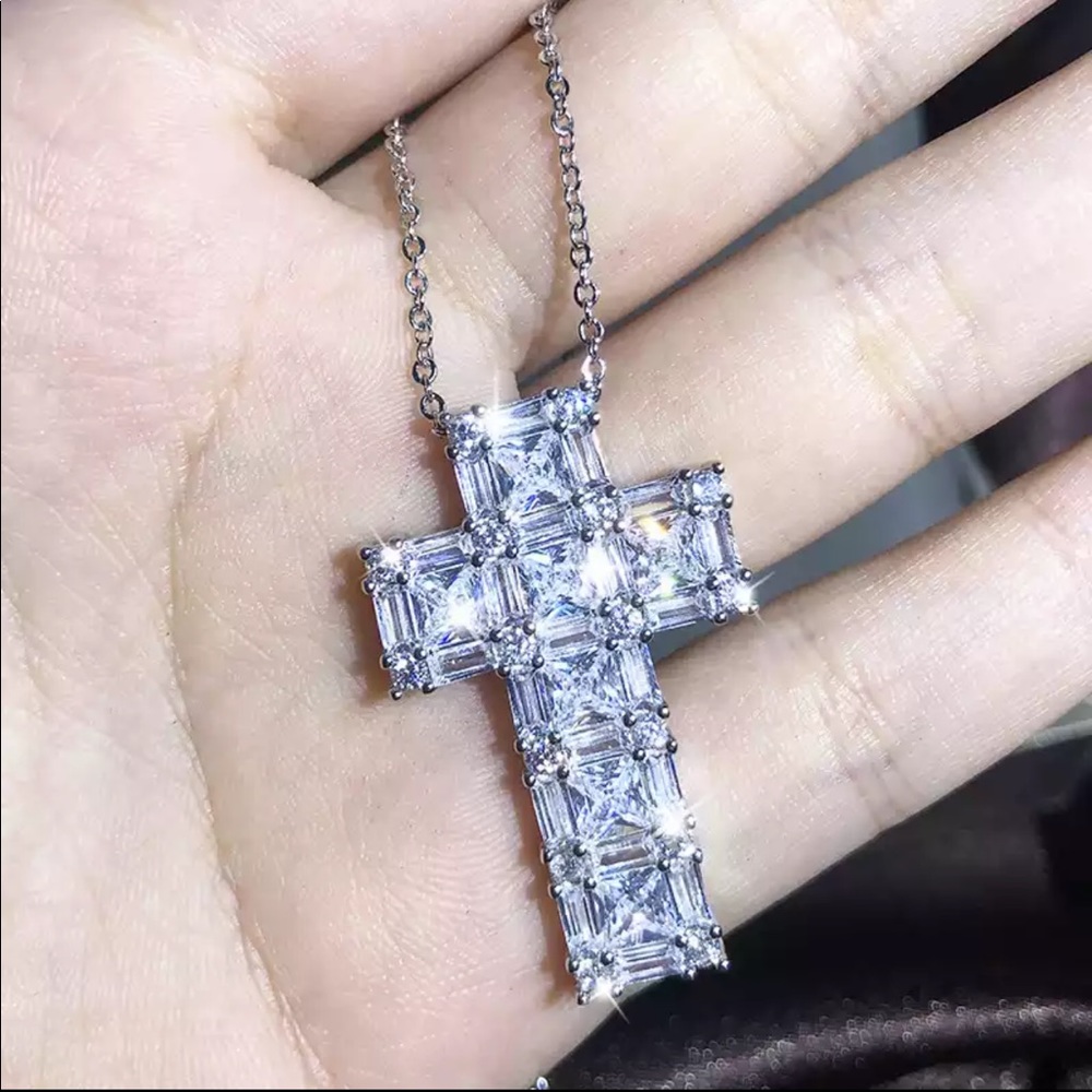 New Luxury 925 Silver Princess Cut Cross Diamond Necklace - Picture 1 of 12